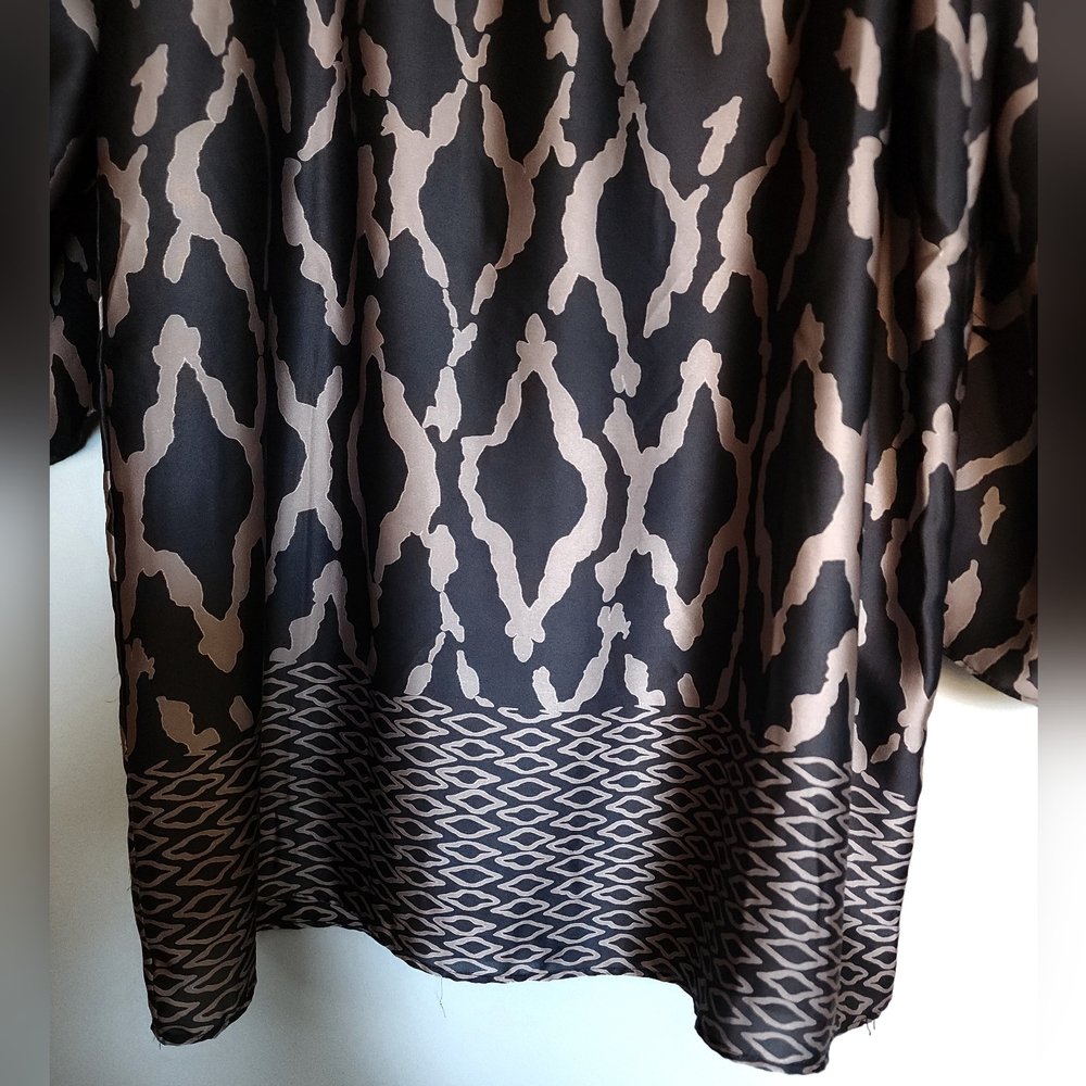 Dressy Tunic Top Size Large - Picture 3 of 6